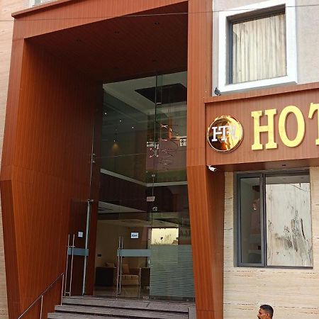 Hotel Taviral Regency 우다이푸르 외부 사진