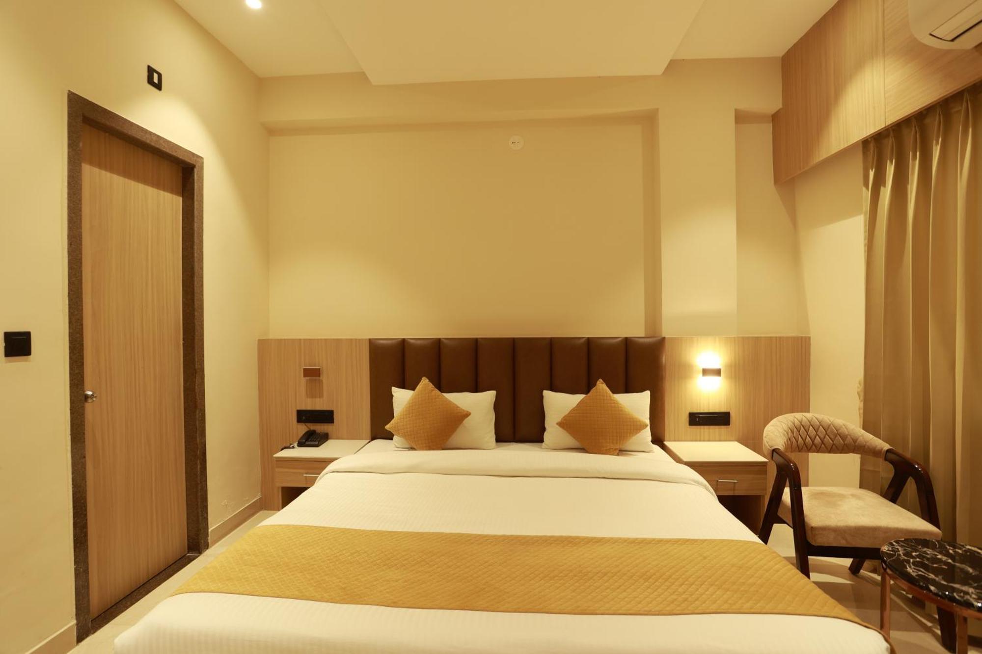 Hotel Taviral Regency 우다이푸르 외부 사진