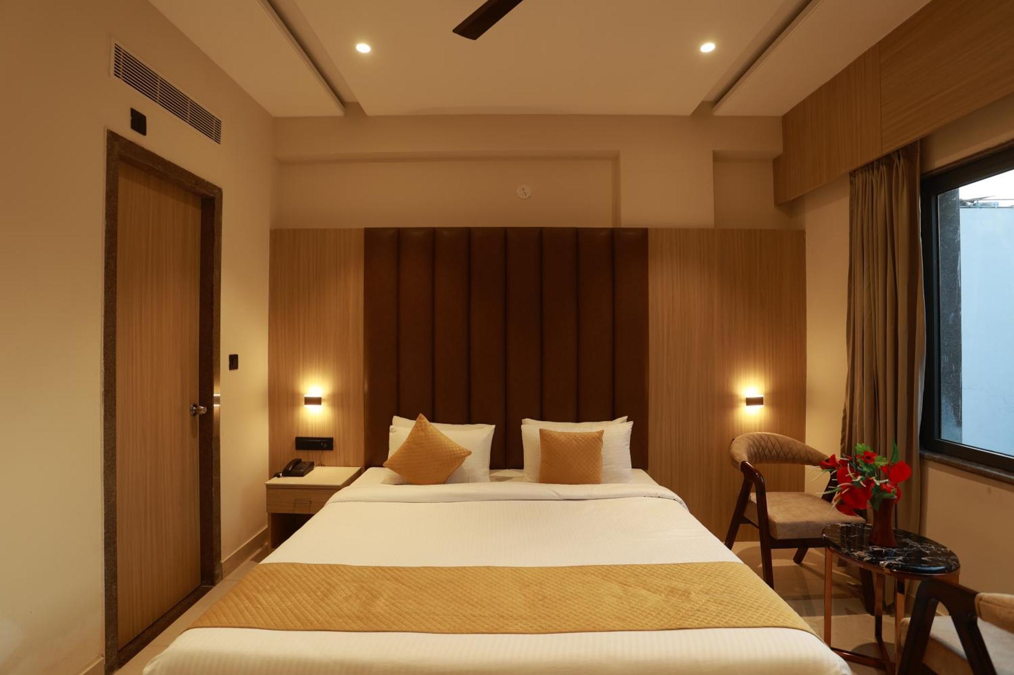 Hotel Taviral Regency 우다이푸르 외부 사진